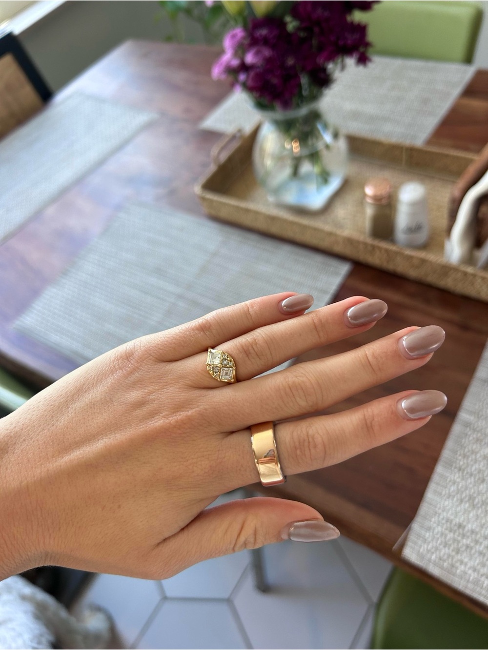 Oura Ring 4 in Rose Gold (size 8)